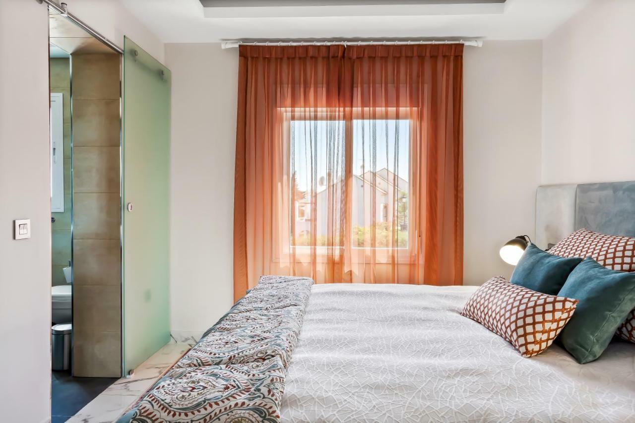 Luxury Villa Marbella With Nice Garden, Pool And Jacuzzi By Varenso Holidays Buitenkant foto