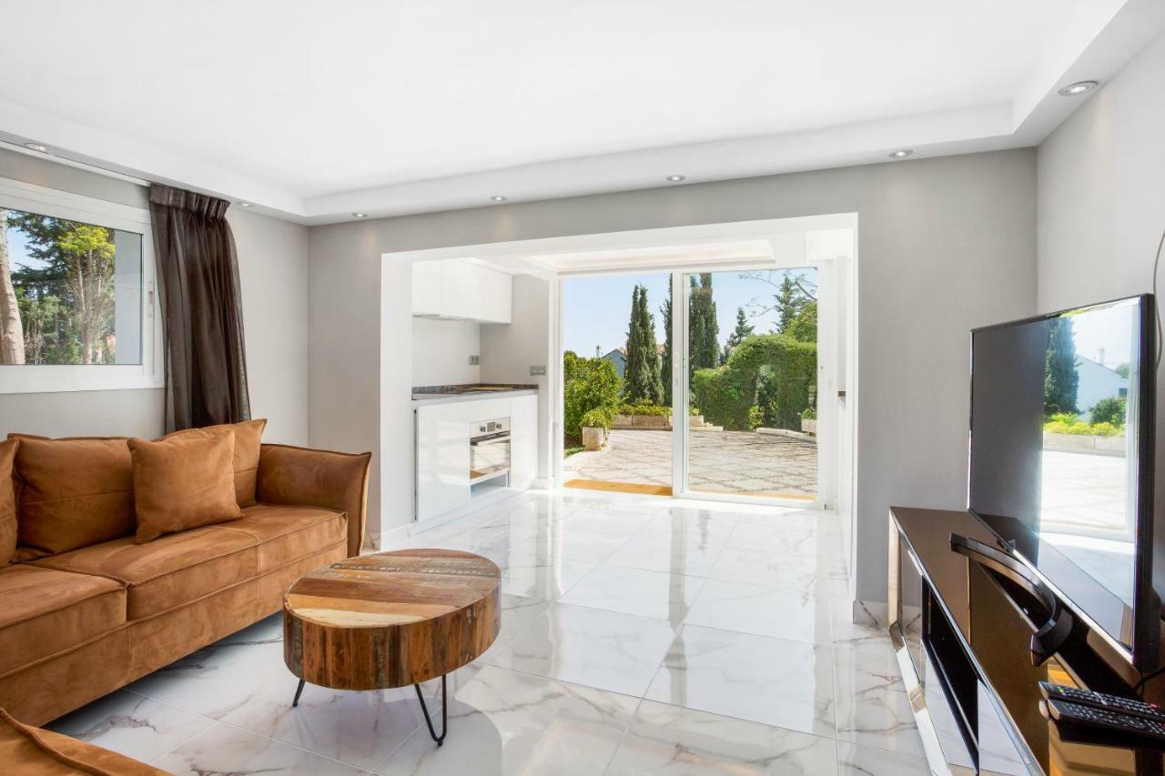 Luxury Villa Marbella With Nice Garden, Pool And Jacuzzi By Varenso Holidays Buitenkant foto